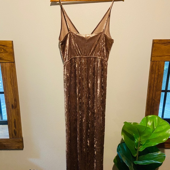 Blush velvet jumpsuit - Picture 3 of 6